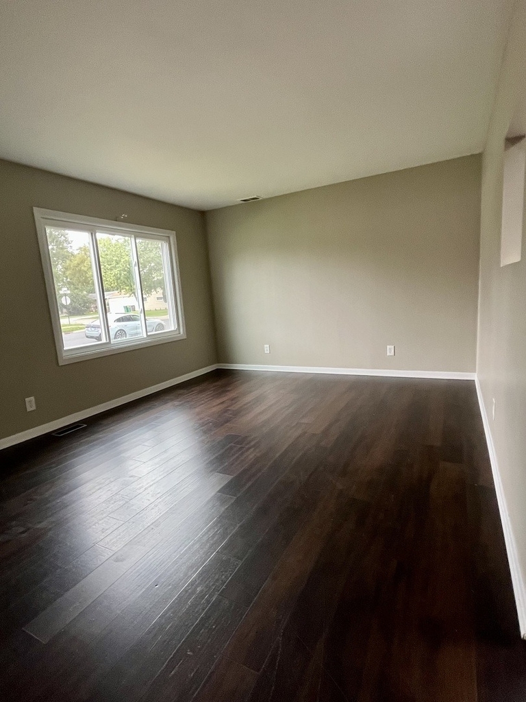 40 Arlington Drive - Photo 0