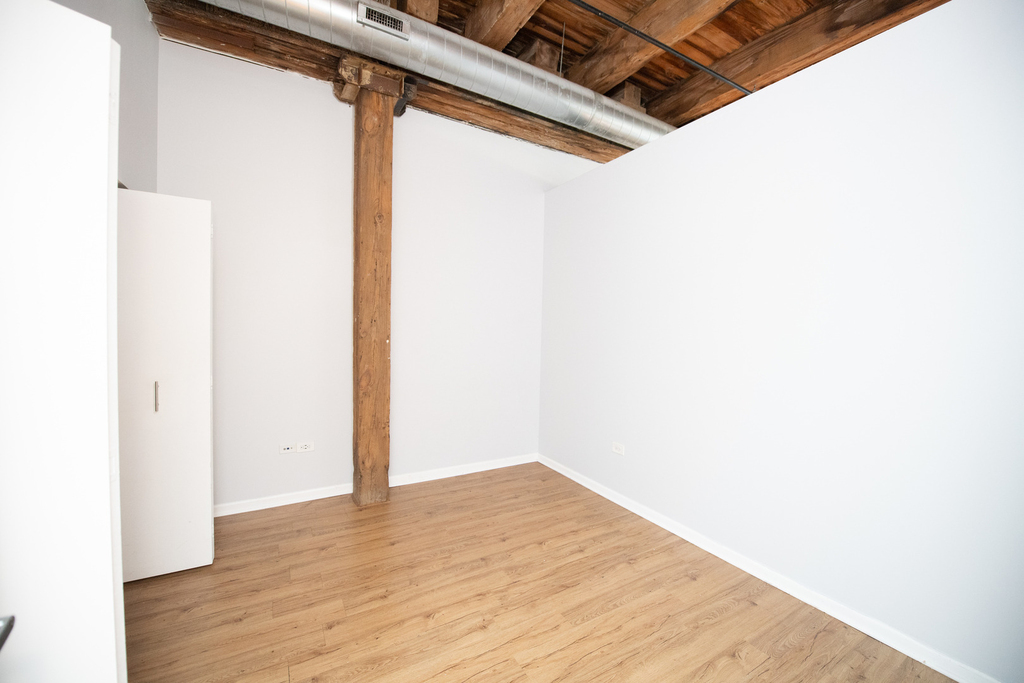 2100 S Indiana Avenue - Photo 3