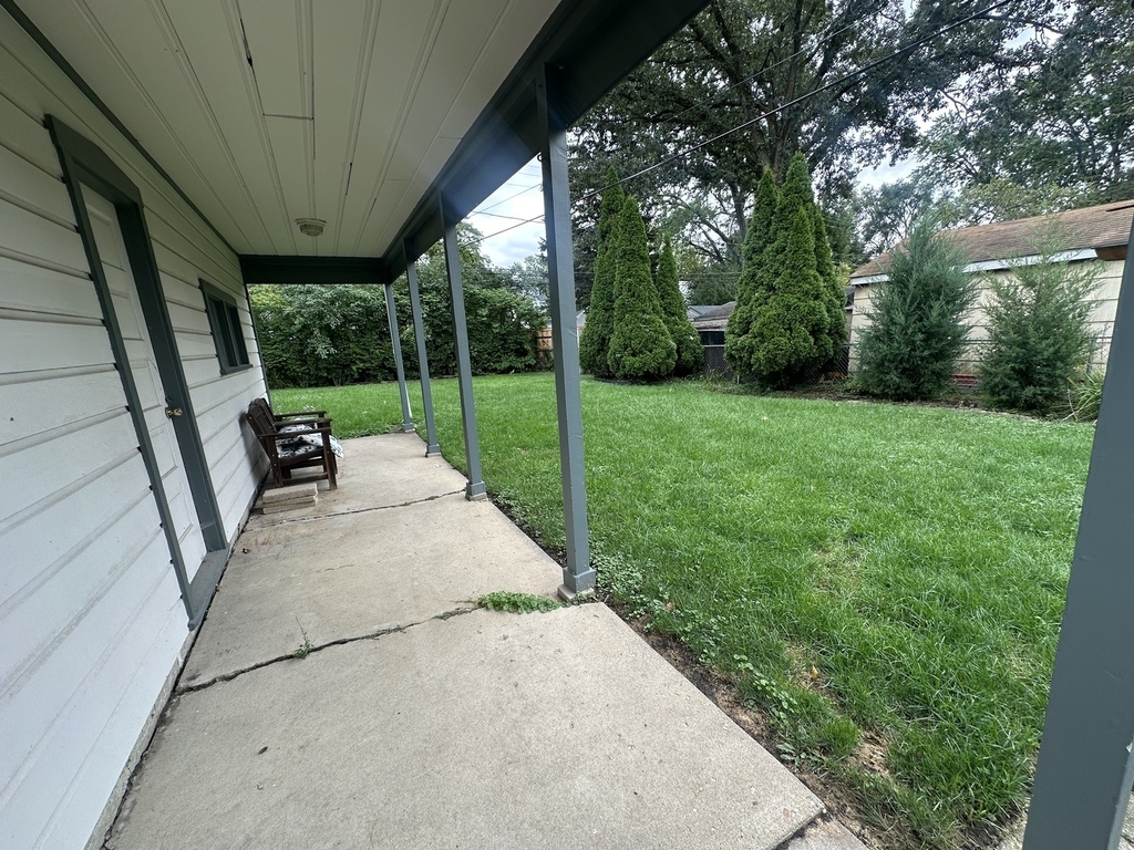 1015 N Fernandez Avenue - Photo 13