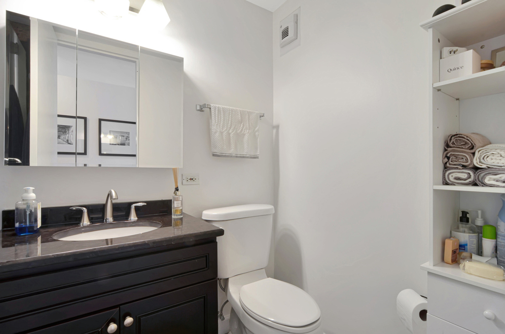 405 N Wabash Avenue - Photo 17