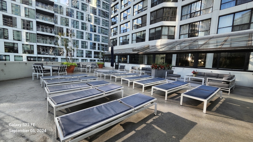 405 N Wabash Avenue - Photo 35