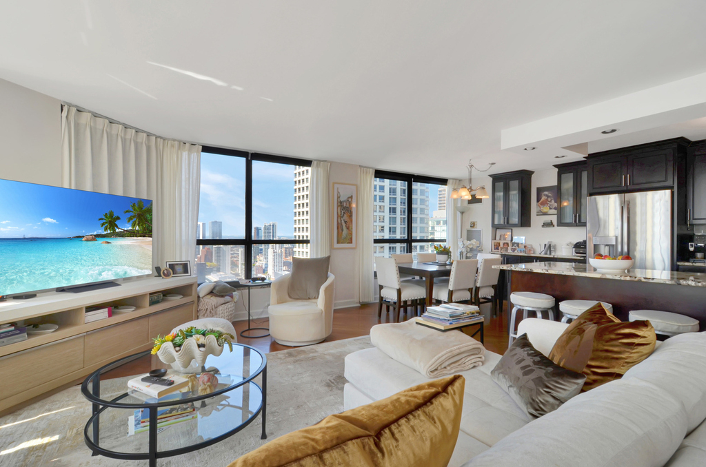 405 N Wabash Avenue - Photo 3