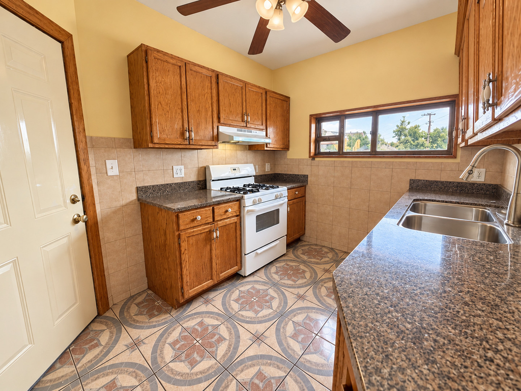 2410 N Kildare Avenue - Photo 4