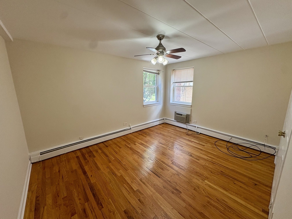 2115 W Farwell Avenue - Photo 6