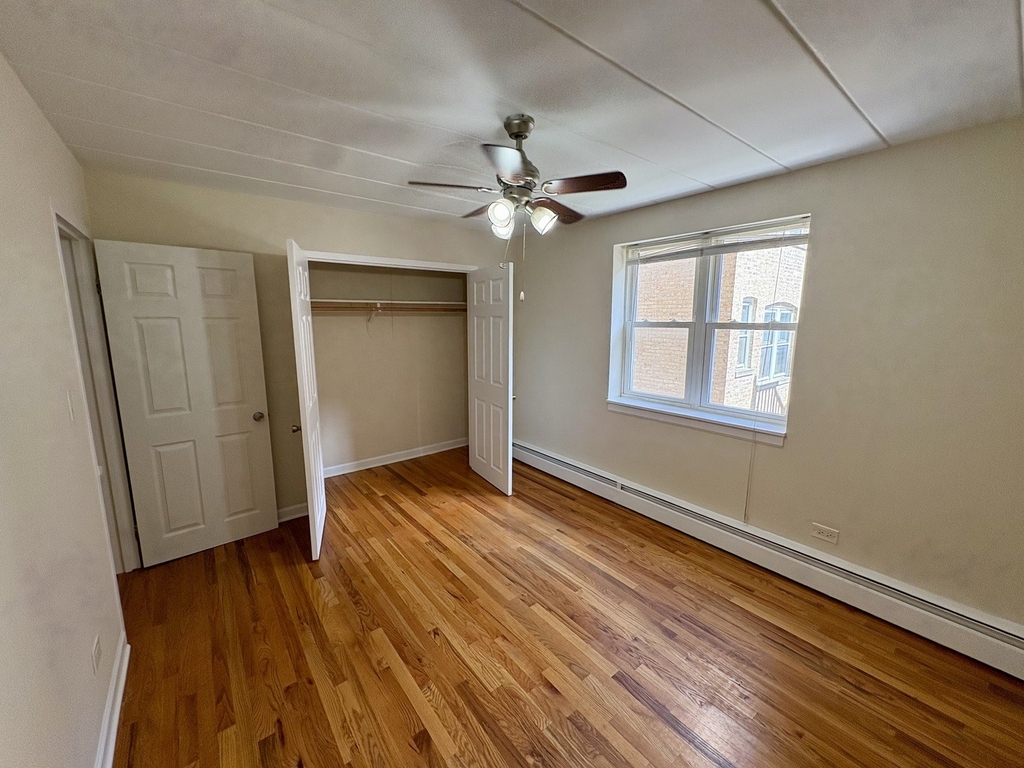 2115 W Farwell Avenue - Photo 7