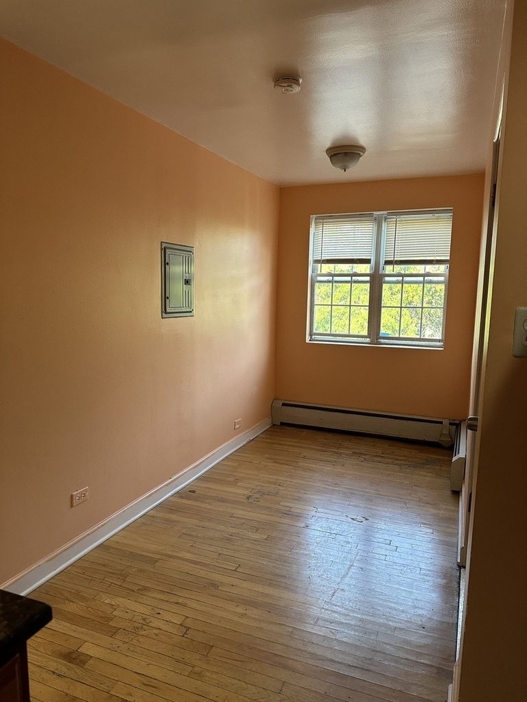 5205 W Drummond Place - Photo 9