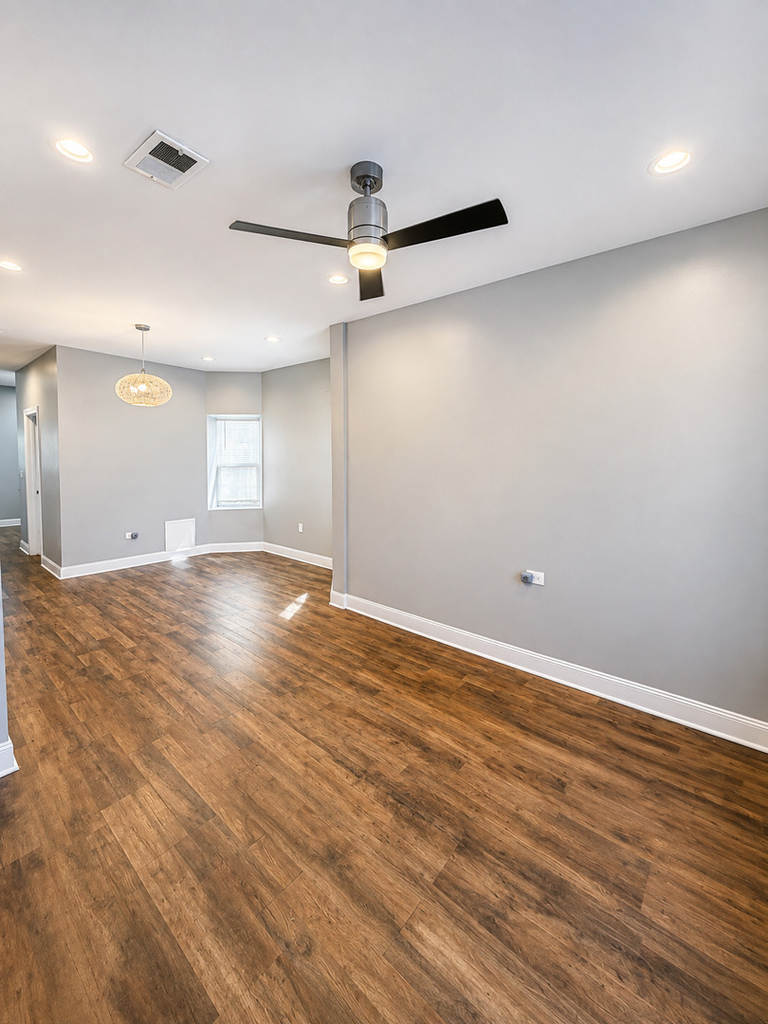10747 S Michigan Avenue - Photo 1