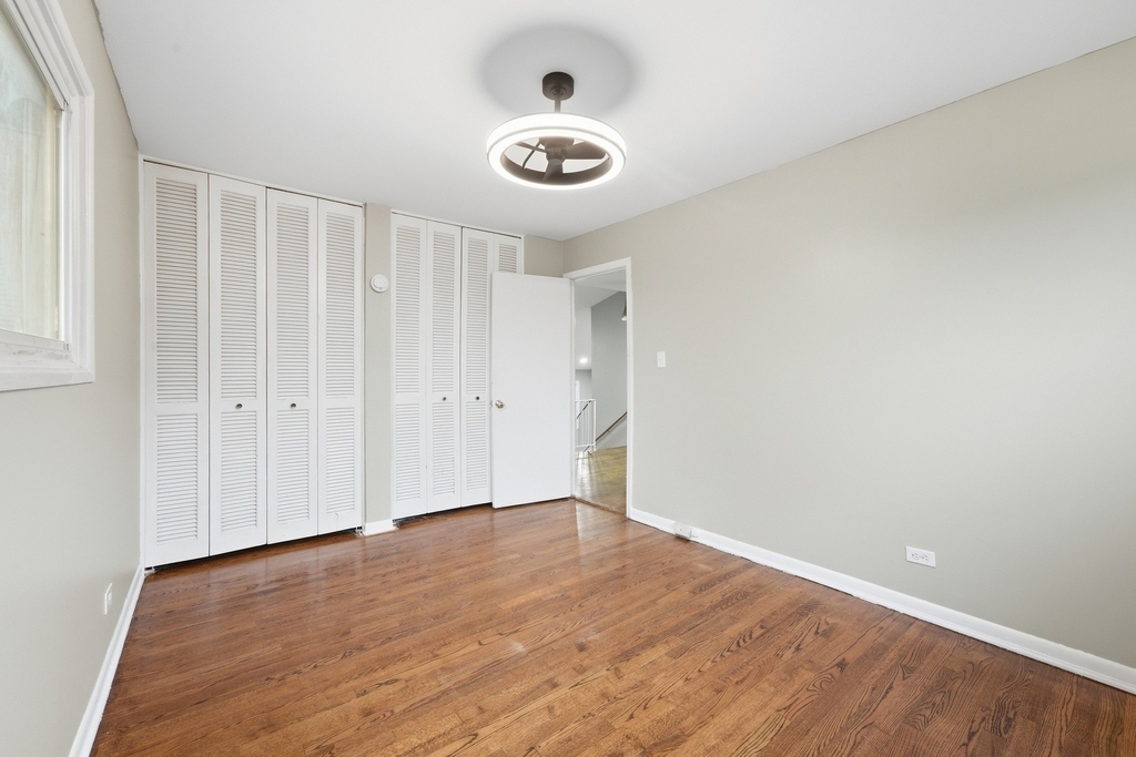 7030 W Carol Avenue - Photo 8