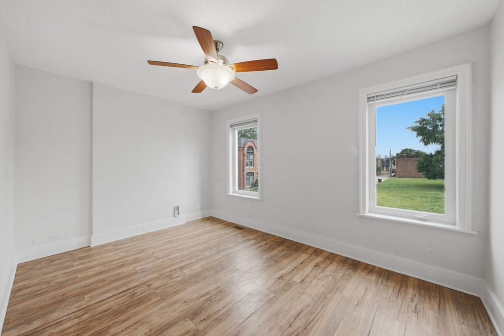 24 S Sacramento Boulevard - Photo 20