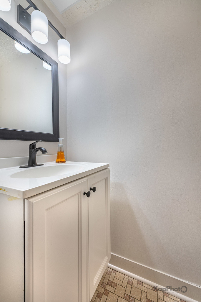 8170 Northway Drive - Photo 24