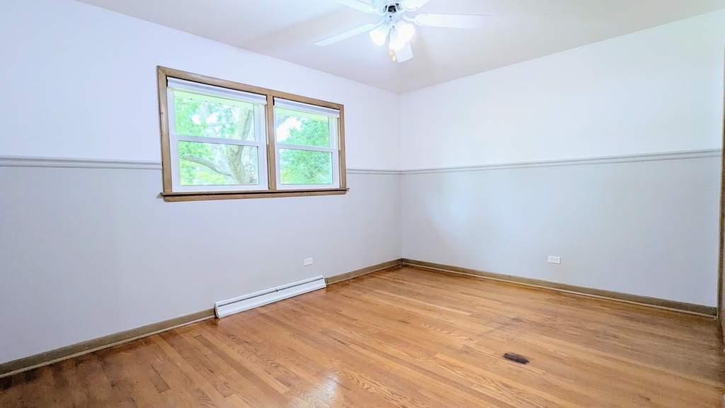 330 S Oak Street - Photo 11