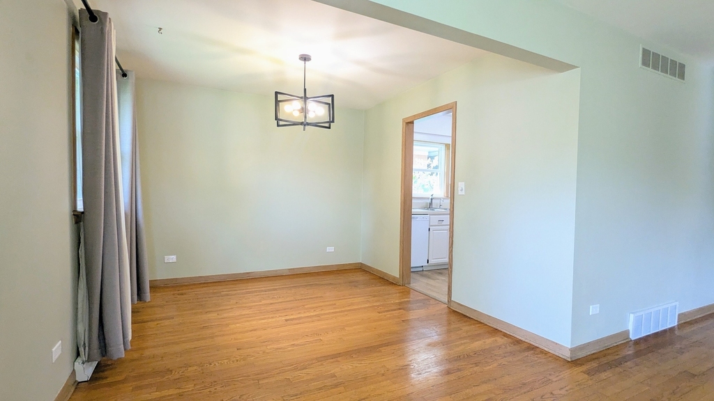 330 S Oak Street - Photo 5