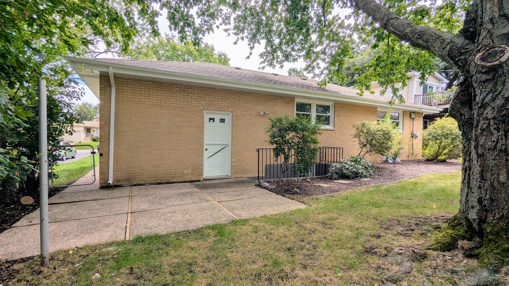 330 S Oak Street - Photo 21