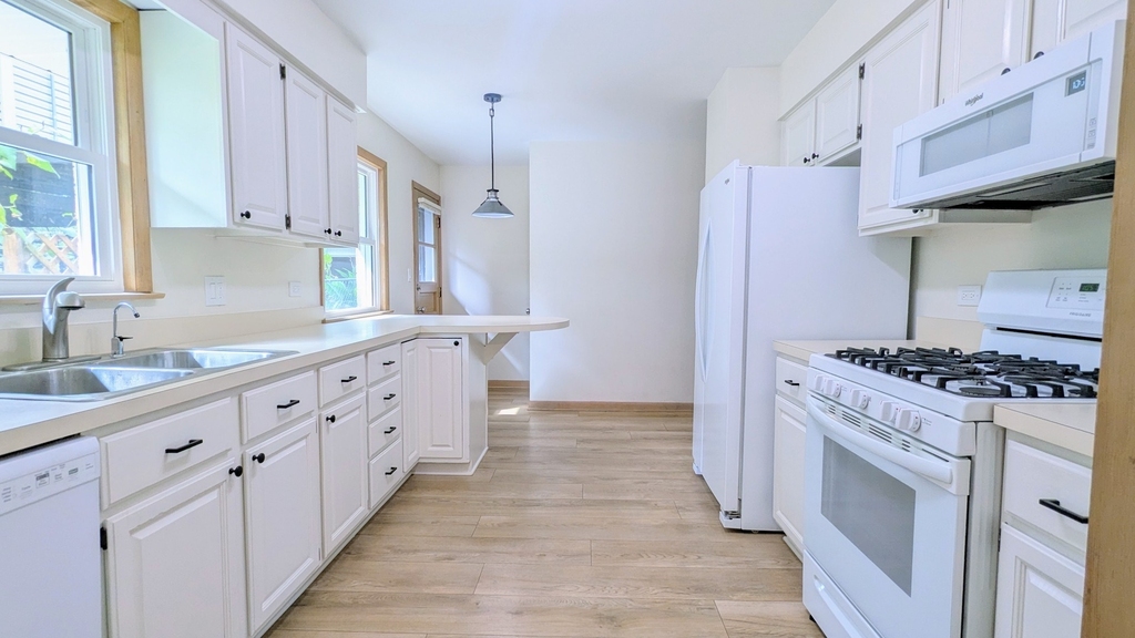 330 S Oak Street - Photo 6