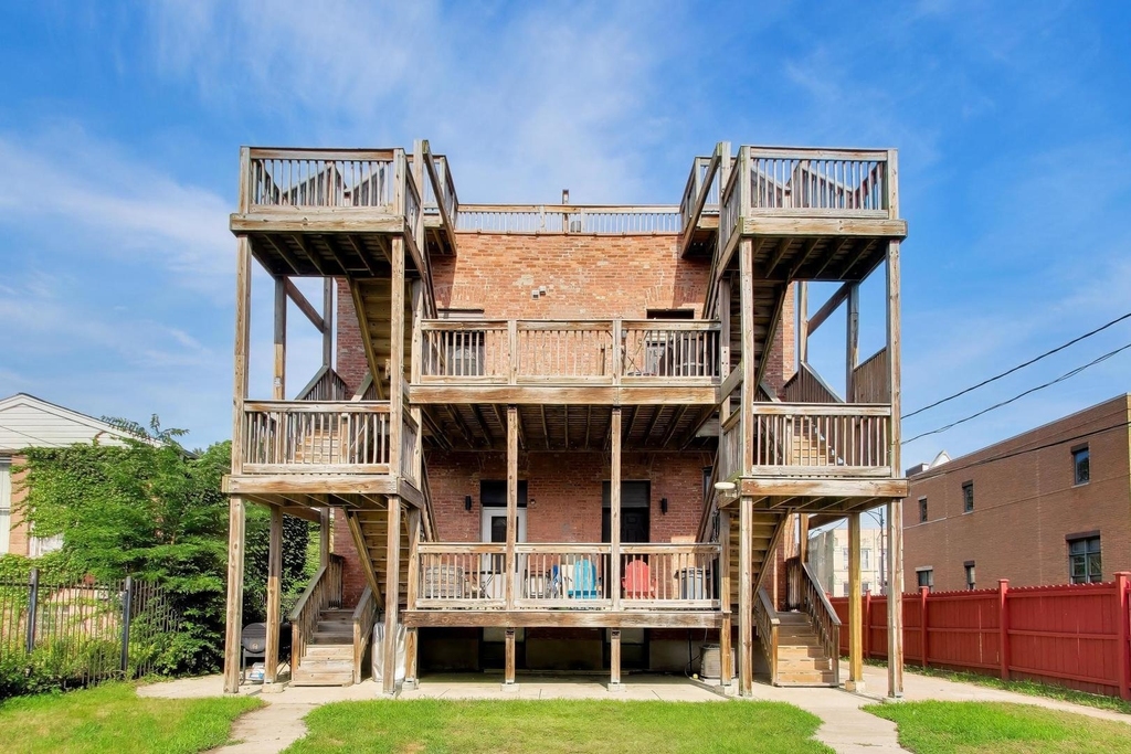 3330 S Indiana Avenue - Photo 29