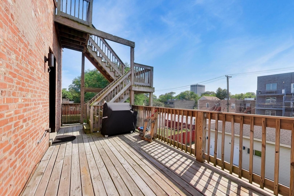 3330 S Indiana Avenue - Photo 17