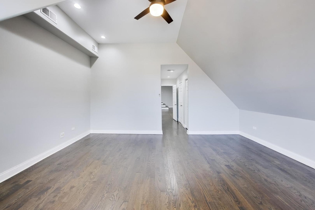 3330 S Indiana Avenue - Photo 23