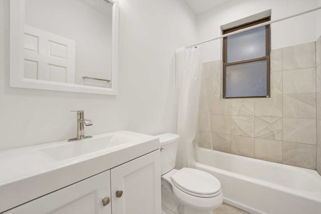 1010 W Dakin Street - Photo 3