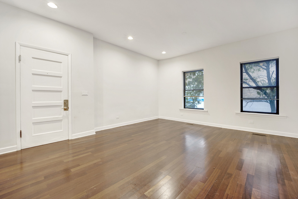 1010 W Dakin Street - Photo 8