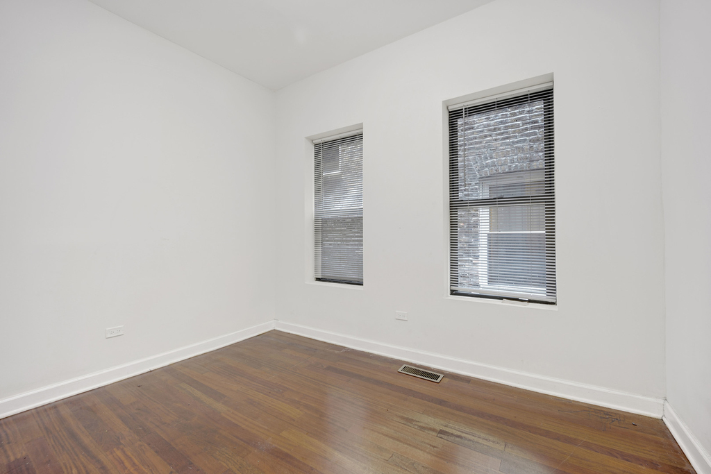 1010 W Dakin Street - Photo 5