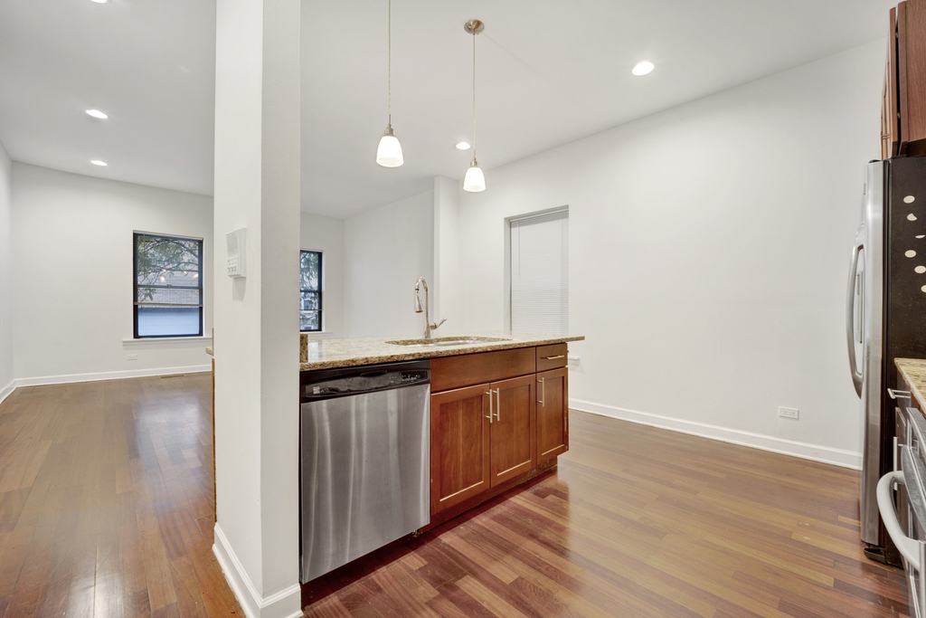 1010 W Dakin Street - Photo 11