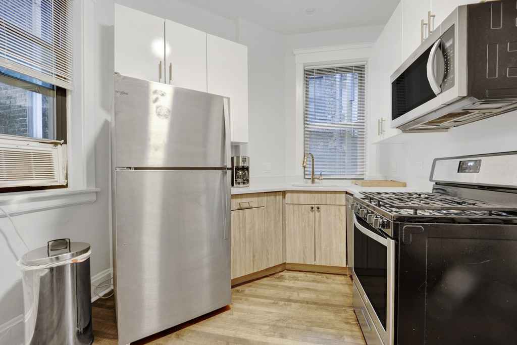 1006 W Dakin Street - Photo 8