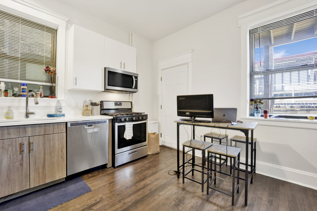 1006 W Dakin Street - Photo 7