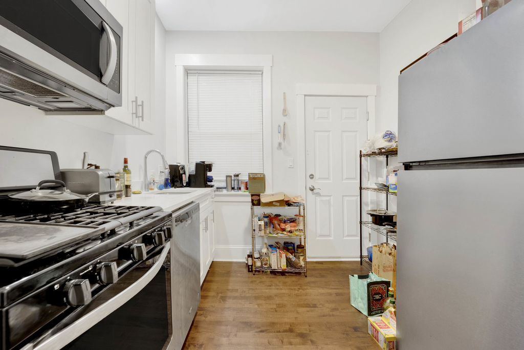 1000 W Dakin Street - Photo 8