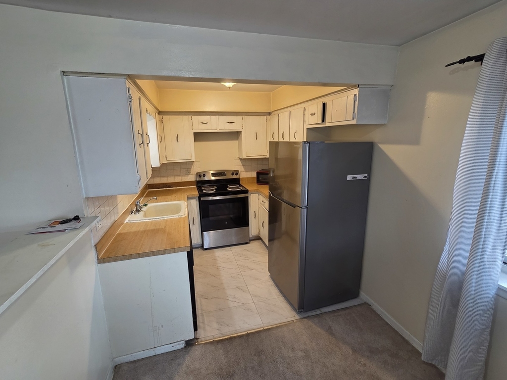 1761 W Algonquin Road - Photo 3