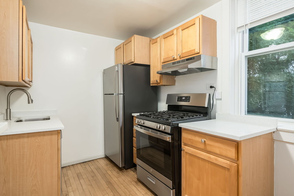 3722 W Altgeld Street - Photo 7