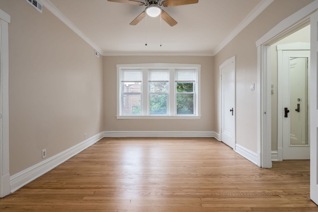 3722 W Altgeld Street - Photo 11