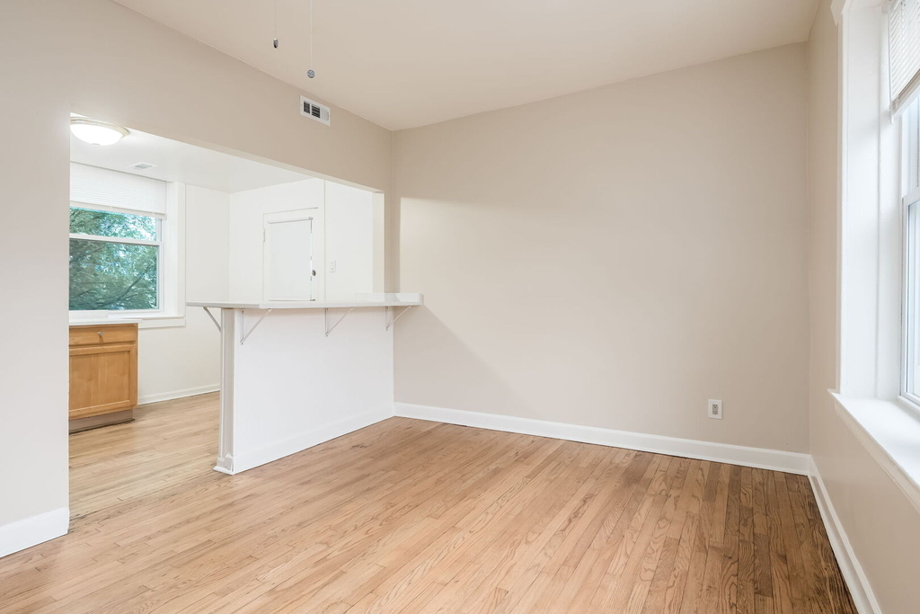 3722 W Altgeld Street - Photo 5