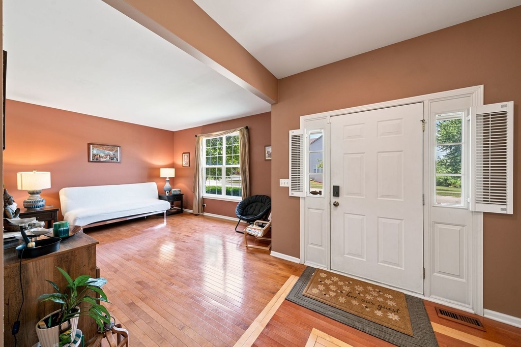37061 N Bonnie Brae Road - Photo 2
