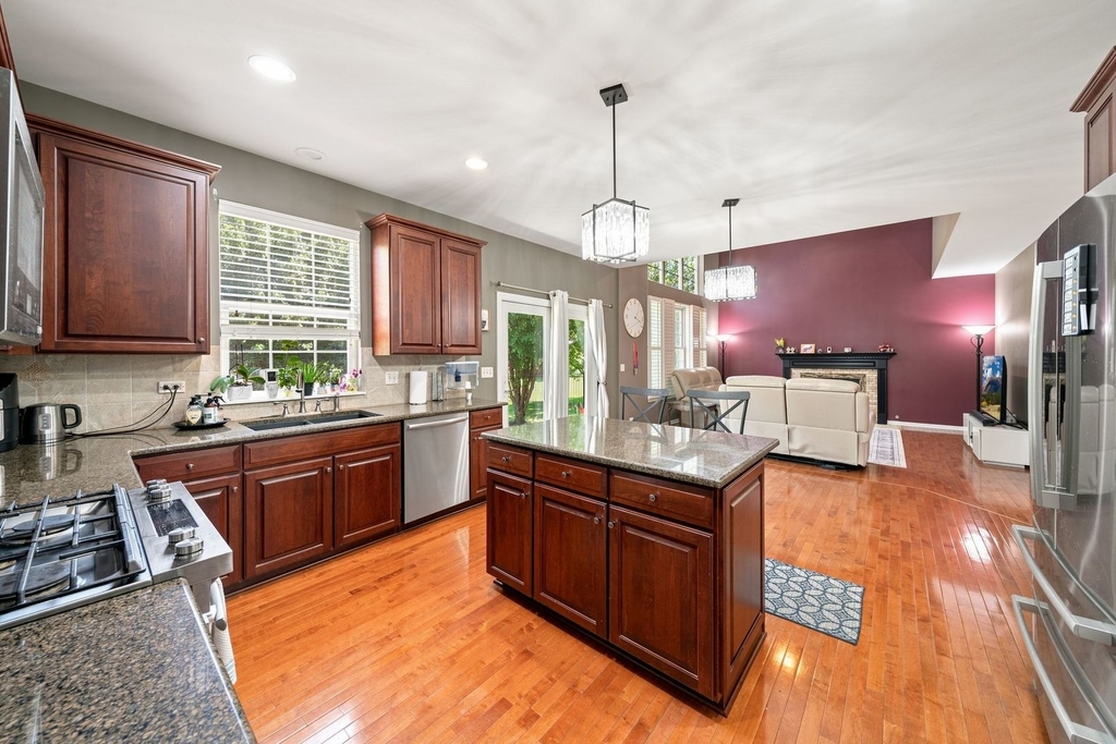 37061 N Bonnie Brae Road - Photo 9