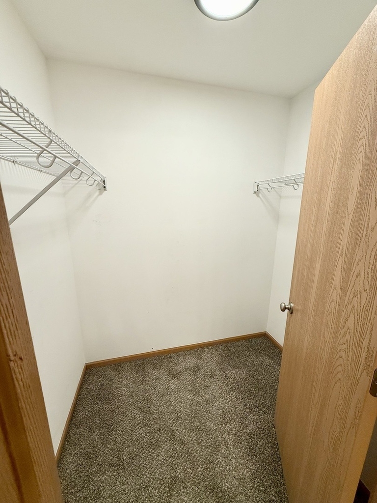 388 Richmond Drive - Photo 16