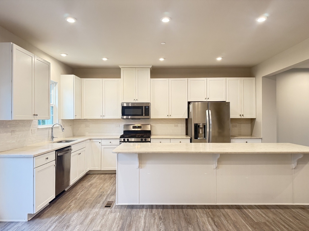 772 Weller Drive - Photo 2