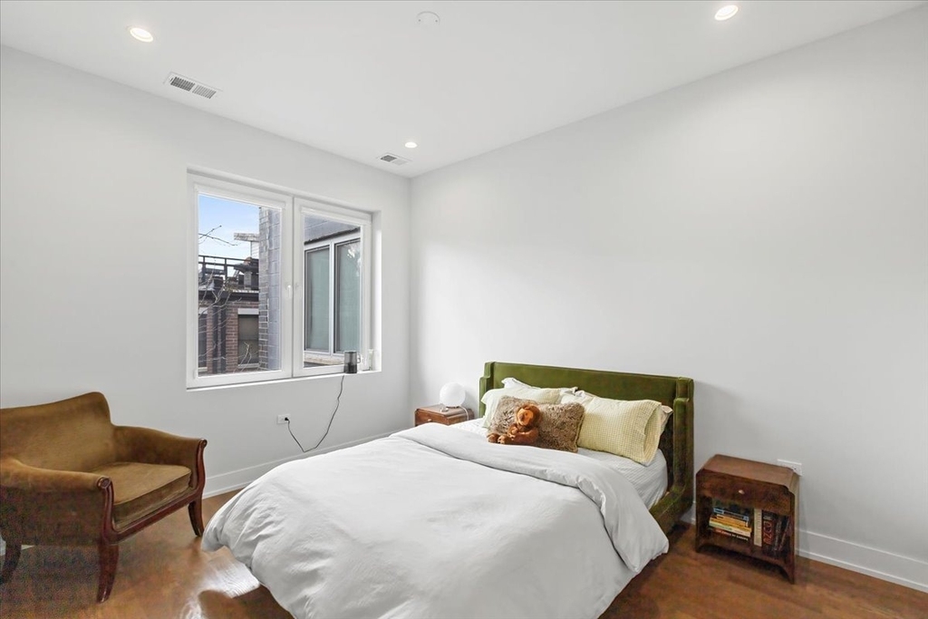 2217 W Madison Street - Photo 6