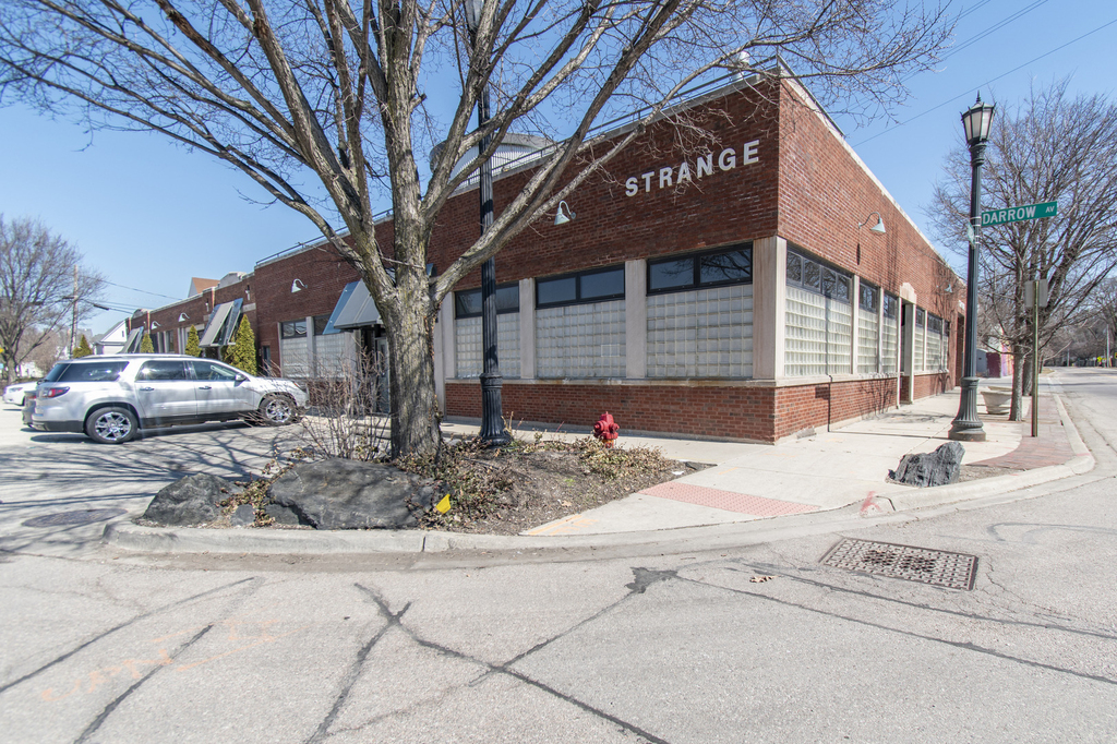 1703 Darrow Avenue - Photo 0