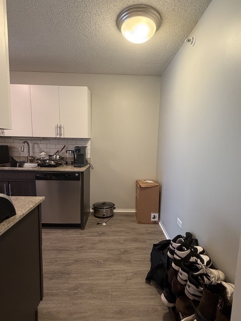 180 N Jefferson Street - Photo 5