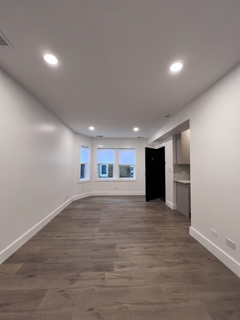 6508 N Richmond Street - Photo 8