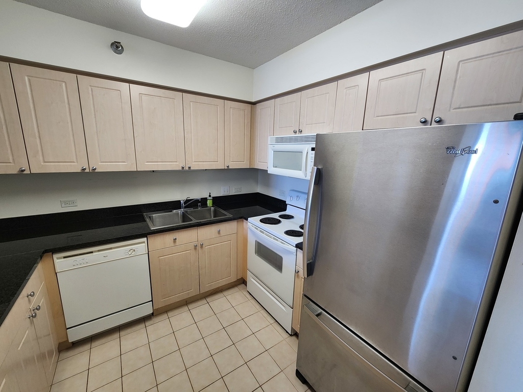 512 N Mcclurg Court - Photo 8
