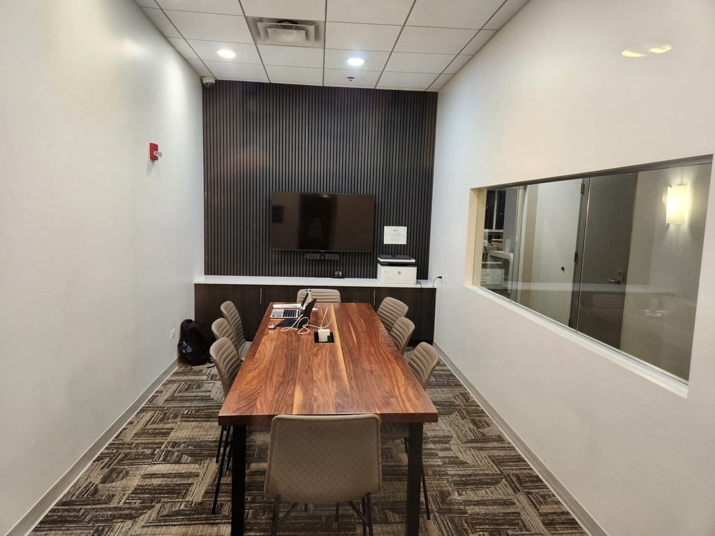 512 N Mcclurg Court - Photo 2