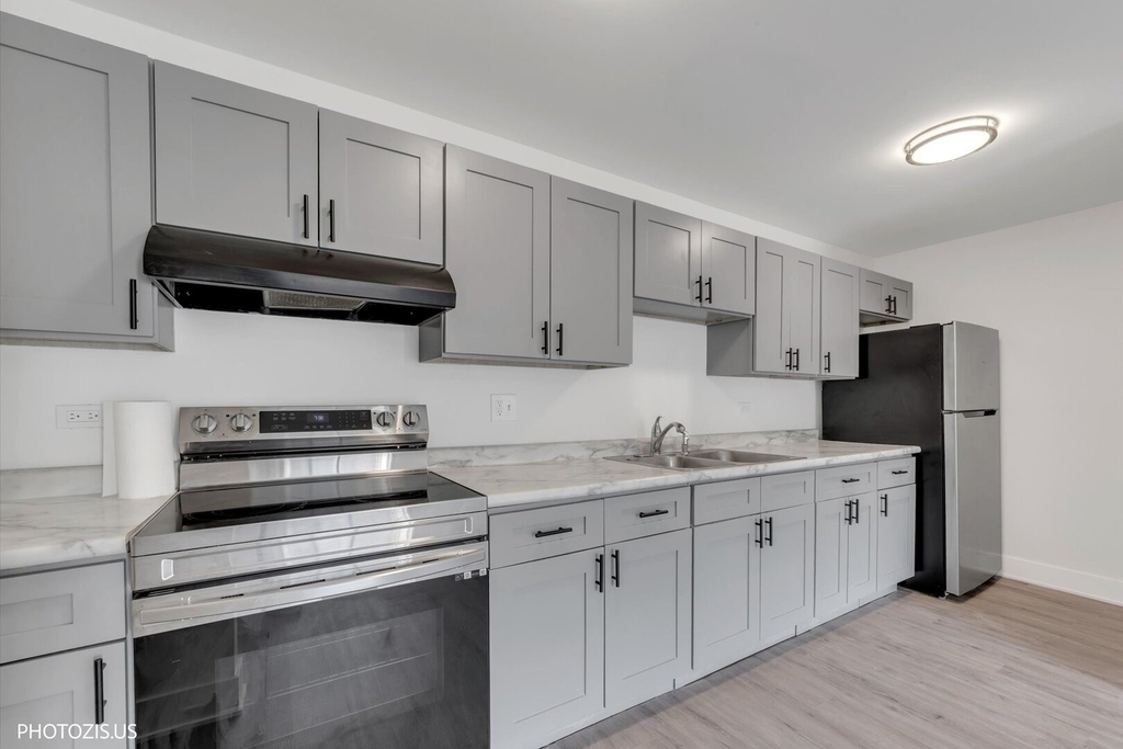1955 N Hicks Road - Photo 4