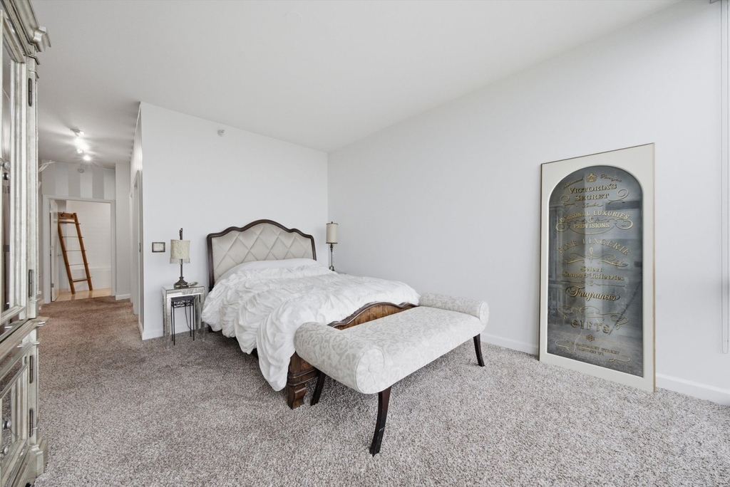 1629 S Prairie Avenue - Photo 17