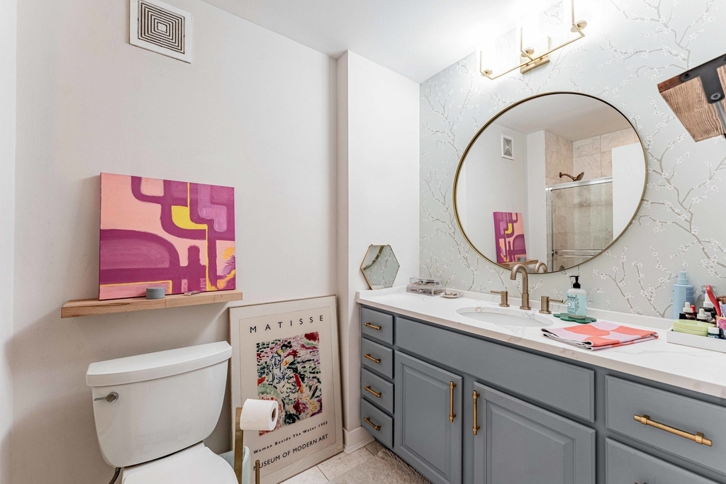 435 W Erie Street - Photo 10