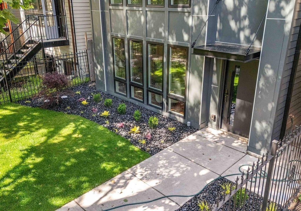 6150 S Saint Lawrence Avenue - Photo 3
