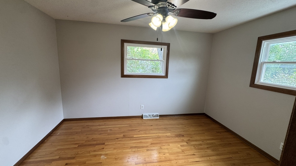 1331 Spruce Hills Drive - Photo 7