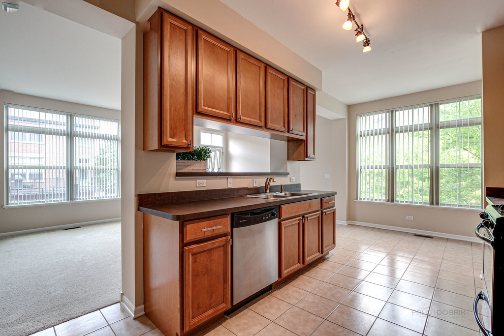 726 Summit Lane - Photo 13