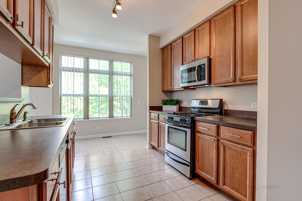 726 Summit Lane - Photo 12