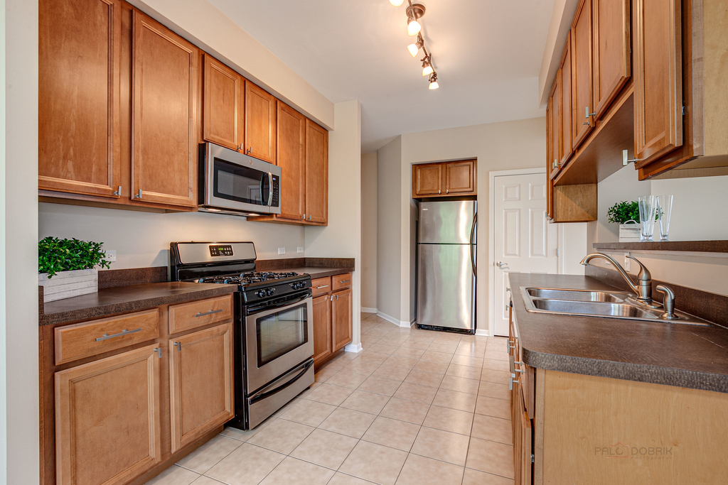 726 Summit Lane - Photo 11